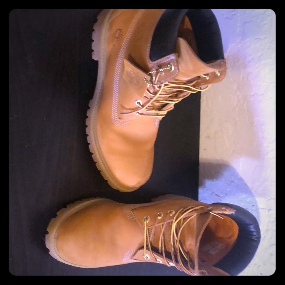 Mostly new, size 9 timberlands, great condition